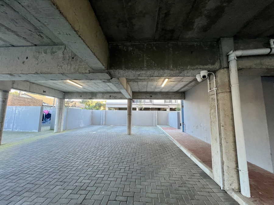 1 Bedroom Property for Sale in Table View Western Cape